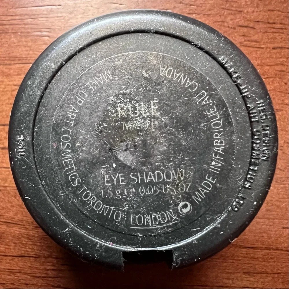 MAC Cosmetics RULE Eyeshadow - Picture 4 of 6